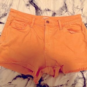 Universal Thread Shorts